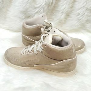 Nike Air Python Premium Gold Sneakers Lace Up Men’s Size 8.5